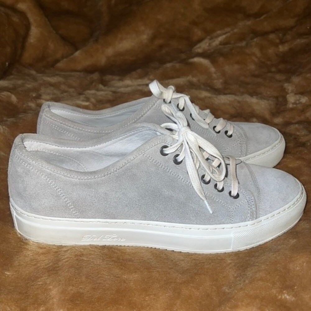 DEL TORO grey sneakers,women size 9 pre owned shoes,good condition